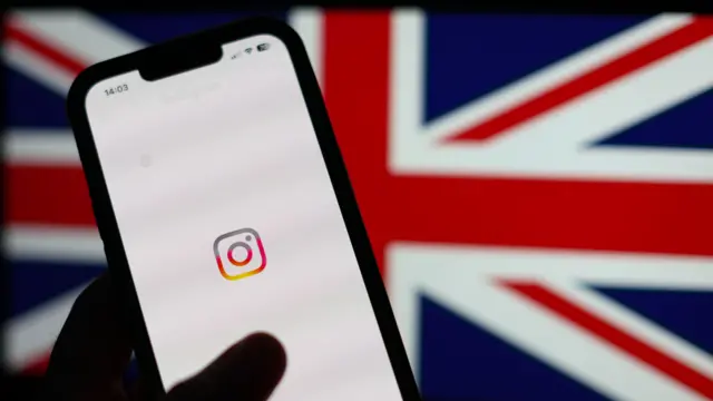 Reino Unido endurece regras e pode barrar menores de 16 anos das redes sociais e da IA