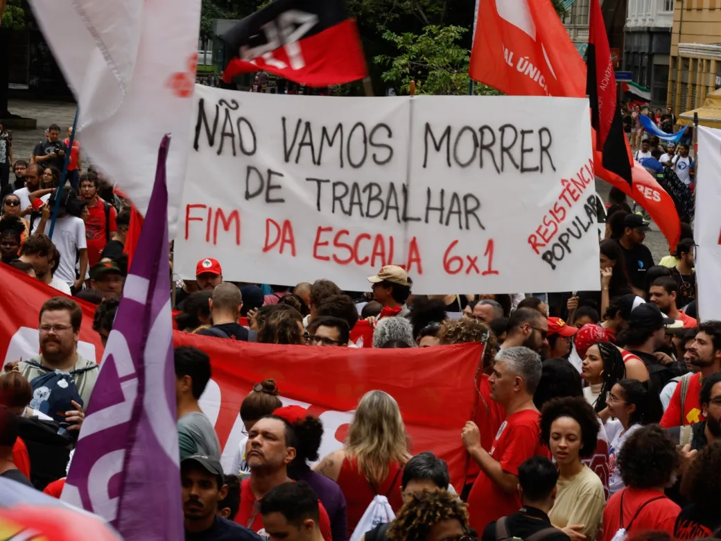 FIM DA ESCALA 6x1! Resumo da PEC que estabelece redução da jornada de trabalho e dois dias de descanso.